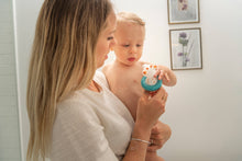 Load image into Gallery viewer, Sophie la Girafe Floating Squirt Bath Toy