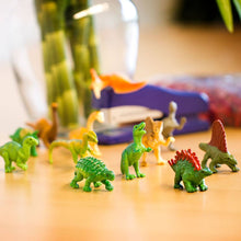 Laden Sie das Bild in den Galerie-Viewer, Safari Ltd. Dinos Toob
