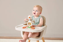 Laden Sie das Bild in den Galerie-Viewer, Itzy Ritzy Itzy Twist & Bop™ – High Chair Sensory Toy Goose