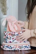 Laden Sie das Bild in den Galerie-Viewer, Itzy Ritzy Itzy Friends Lovey™ Plush