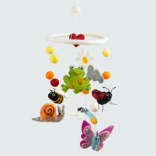 Laden Sie das Bild in den Galerie-Viewer, The Winding Road Springtime Garden Friends Baby Mobile – Felt Nursery Decor