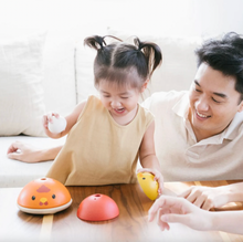 Load image into Gallery viewer, Plan Toys Chicken Nesting