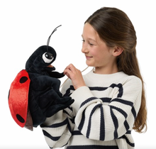 Laden Sie das Bild in den Galerie-Viewer, Folkmanis Ladybug Puppet