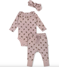 Load image into Gallery viewer, Makemake Organics Ruffle Onesie & Pants Set Rose Ditsy
