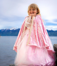 Load image into Gallery viewer, Great Pretenders Deluxe Pink Rose Princess Cape