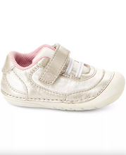 Laden Sie das Bild in den Galerie-Viewer, Stride Rite SM Jazzy Champagner