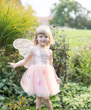 Laden Sie das Bild in den Galerie-Viewer, Great Pretenders Butterfly Bliss Dress Peach