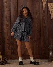 Laden Sie das Bild in den Galerie-Viewer, Rylee + Cru Tiered Skirt – Heart Ditsy
