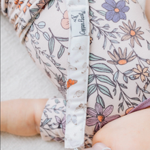Laden Sie das Bild in den Galerie-Viewer, Copper Pearl Schnullerclips Flora