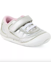 Laden Sie das Bild in den Galerie-Viewer, Stride Rite SM Jazzy Champagner
