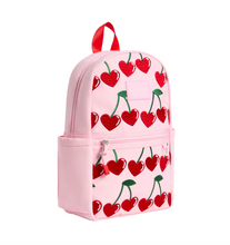 Laden Sie das Bild in den Galerie-Viewer, State Bags Kane Mini Backpack Cherry