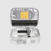 Laden Sie das Bild in den Galerie-Viewer, State Bags Metallic Rodgers Lunch Box Happy Fuzzy Hearts