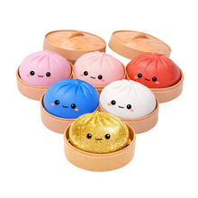 Laden Sie das Bild in den Galerie-Viewer, Mini Lucky Bao Mystery Squishy Dumpling