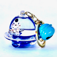 Laden Sie das Bild in den Galerie-Viewer, Astronaut UFO Floaty Keychain Charm