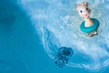 Load image into Gallery viewer, Sophie la Girafe Floating Squirt Bath Toy