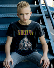 Laden Sie das Bild in den Galerie-Viewer, Rowdy Sprout Nirvana-T-Shirt