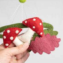 Laden Sie das Bild in den Galerie-Viewer, The Winding Road Forest Creatures Baby Mobile – Felt Nursery Decor