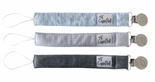 Laden Sie das Bild in den Galerie-Viewer, Copper Pearl Binky Clip 3er-Pack Set Lennon