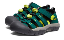 Load image into Gallery viewer, Keen Newport H2 Adventure/Evening Primrose Size 1 Big Kid