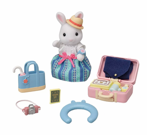 Calico Critters Weekend Travel Set