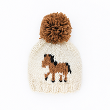 Laden Sie das Bild in den Galerie-Viewer, Huggalugs Pony Beanie Hat
