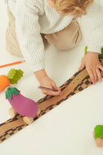 Load image into Gallery viewer, Oli &amp; Carol Cathy the Carrot Baby Car
