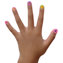 Load image into Gallery viewer, Piggy Paint 3D Sweetie Nail Art
