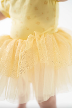 Laden Sie das Bild in den Galerie-Viewer, Little Adventures Baby Yellow Beauty Dress Up
