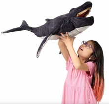 Laden Sie das Bild in den Galerie-Viewer, Folkmanis Humpback Whale
