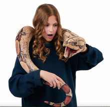 Laden Sie das Bild in den Galerie-Viewer, Folkmanis Boa Constrictor
