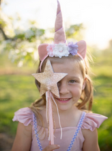 Load image into Gallery viewer, Great Pretenders Deluxe Sparkle Star Wand
