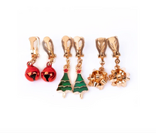 Load image into Gallery viewer, Great Pretenders Snowman Clip On Dangling Earrings
