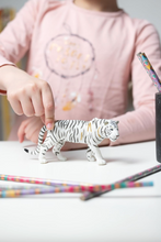 Laden Sie das Bild in den Galerie-Viewer, Papo Weißer Tiger
