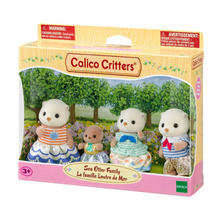 Laden Sie das Bild in den Galerie-Viewer, Calico Critters Sea Otter Family
