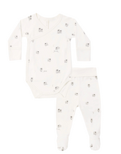 Laden Sie das Bild in den Galerie-Viewer, Quincy Mae Side Snap Bodysuit + Pant Set Sheep

