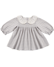 Laden Sie das Bild in den Galerie-Viewer, Quincy Mae Callie Dress Blue Gingham
