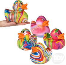 Laden Sie das Bild in den Galerie-Viewer, Big Swirl Rubber Ducky 6'
