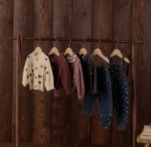 Laden Sie das Bild in den Galerie-Viewer, Rylee + Cru Collared Cardigan Rosewood
