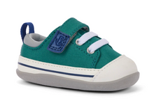 Laden Sie das Bild in den Galerie-Viewer, See Kai Run Stevie Mini Jungle Green
