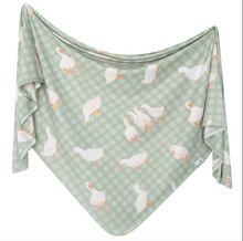 Laden Sie das Bild in den Galerie-Viewer, Copper Pearl Baker Swaddle Blanket
