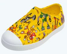 Load image into Gallery viewer, Native Jefferson Sugarlite Crayon Yellow/ Shell White/ Victoria Robuddies
