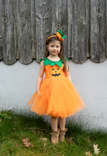 Load image into Gallery viewer, Great Pretenders Pumpkin Patch Princess Dress

