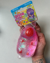 Laden Sie das Bild in den Galerie-Viewer, Sparklee Sugar Swap Glitter Capybara Squishy Stress Toy
