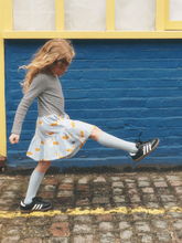 Laden Sie das Bild in den Galerie-Viewer, Tea Collection Skirted Twirl Dress – Cutie Corgis
