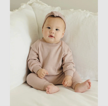 Laden Sie das Bild in den Galerie-Viewer, Quincy Mae Tasche Sweatshirt Mauve
