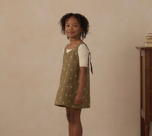 Laden Sie das Bild in den Galerie-Viewer, Rylee + Cru Scallop Tee Natural
