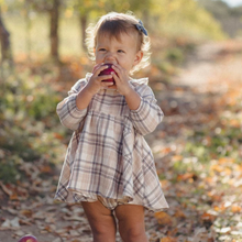 Laden Sie das Bild in den Galerie-Viewer, Quincy Mae Simone Dress Fall Plaid
