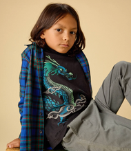 Laden Sie das Bild in den Galerie-Viewer, Tea Collection Dragon Double-Sided Graphic Tee - Jet Black
