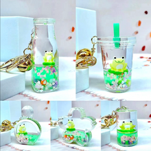 Laden Sie das Bild in den Galerie-Viewer, Frog Boba Floaty Keycharm
