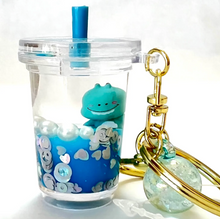 Laden Sie das Bild in den Galerie-Viewer, Zoo Animal Boba Floaty Keycharm
